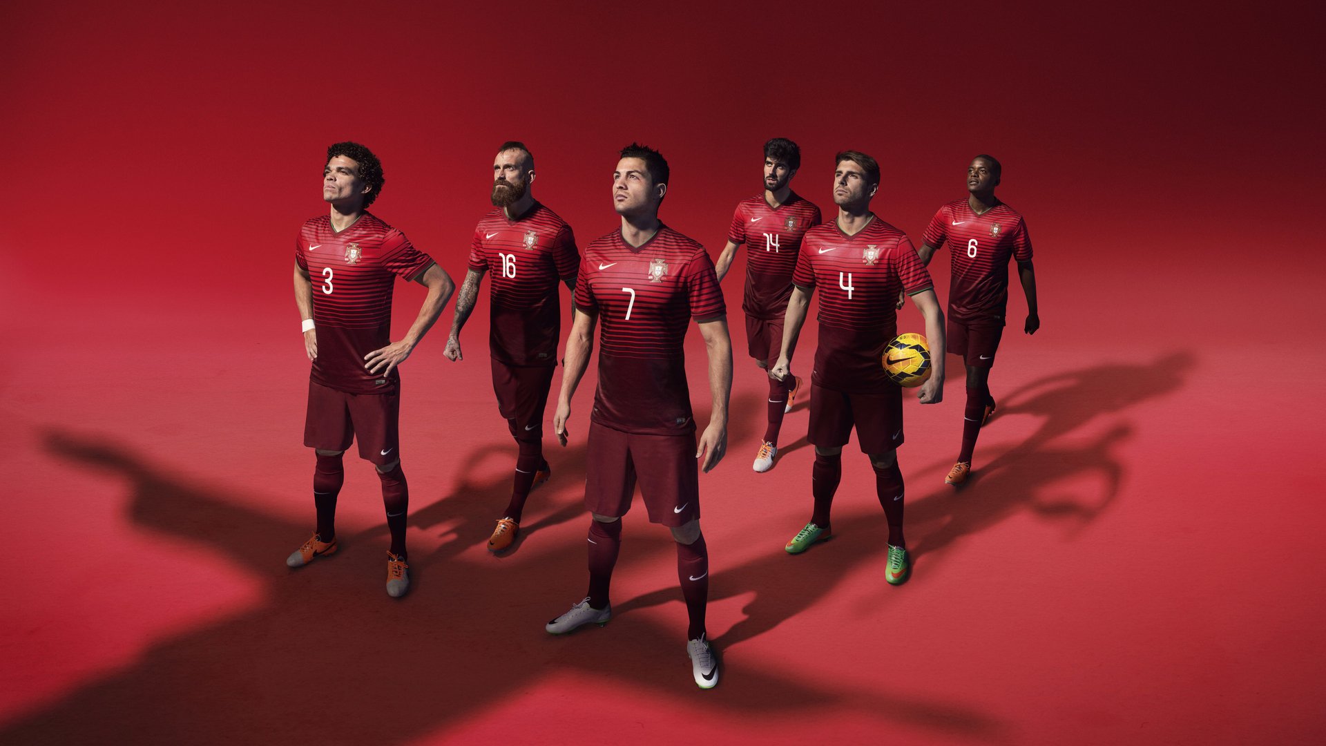 中国足球职业俱乐部多渠道融资模式创新,中国投资的足球俱乐部